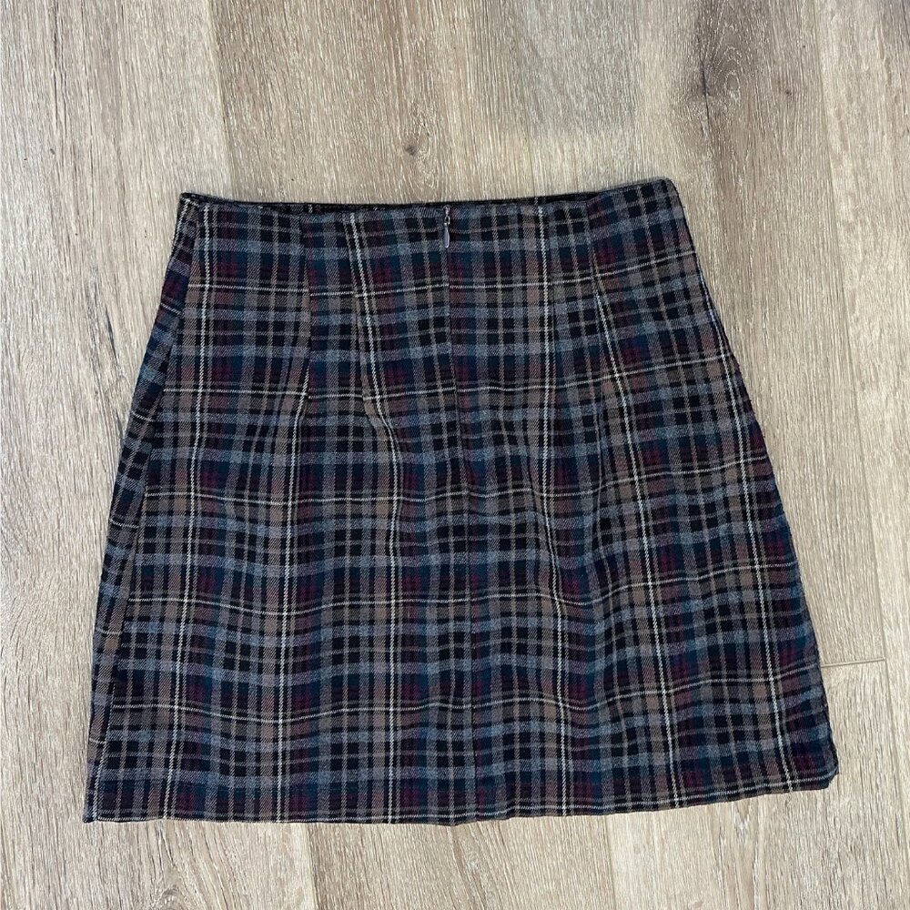 Brandy Melville John Galt Plaid Slit Mini Skirt Size XS - Picture 3 of 4